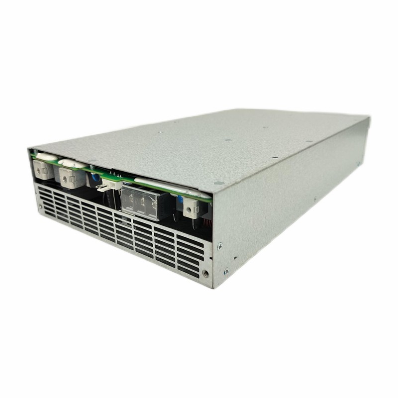 Încărcător de baterii 100A